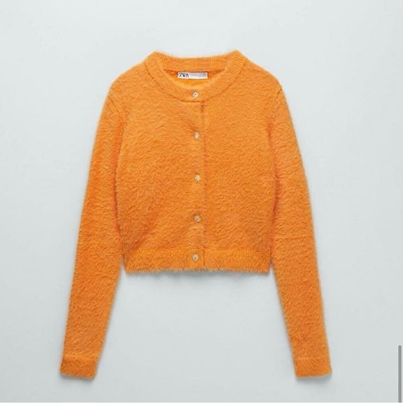 Zara *SUPER SOFT* fuzzy cardigan - Picture 5 of 5